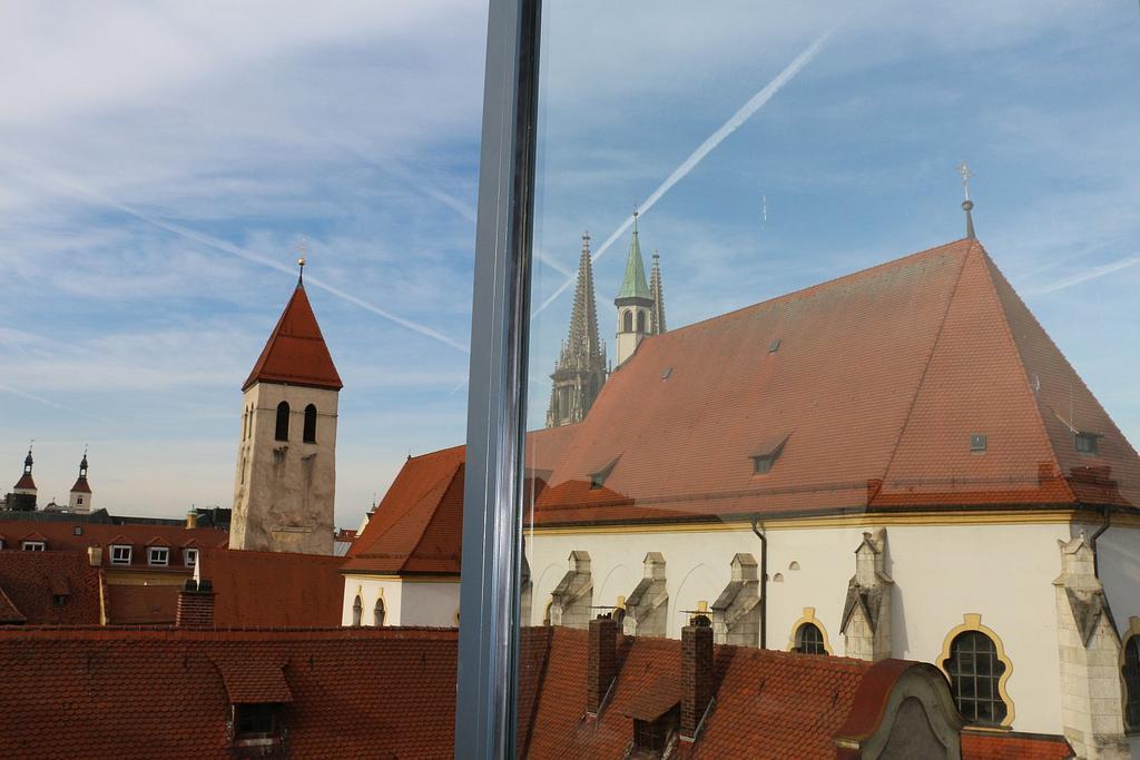 Ferienwohnung "Karmeliten Am Dom" Regensburg Exterior photo